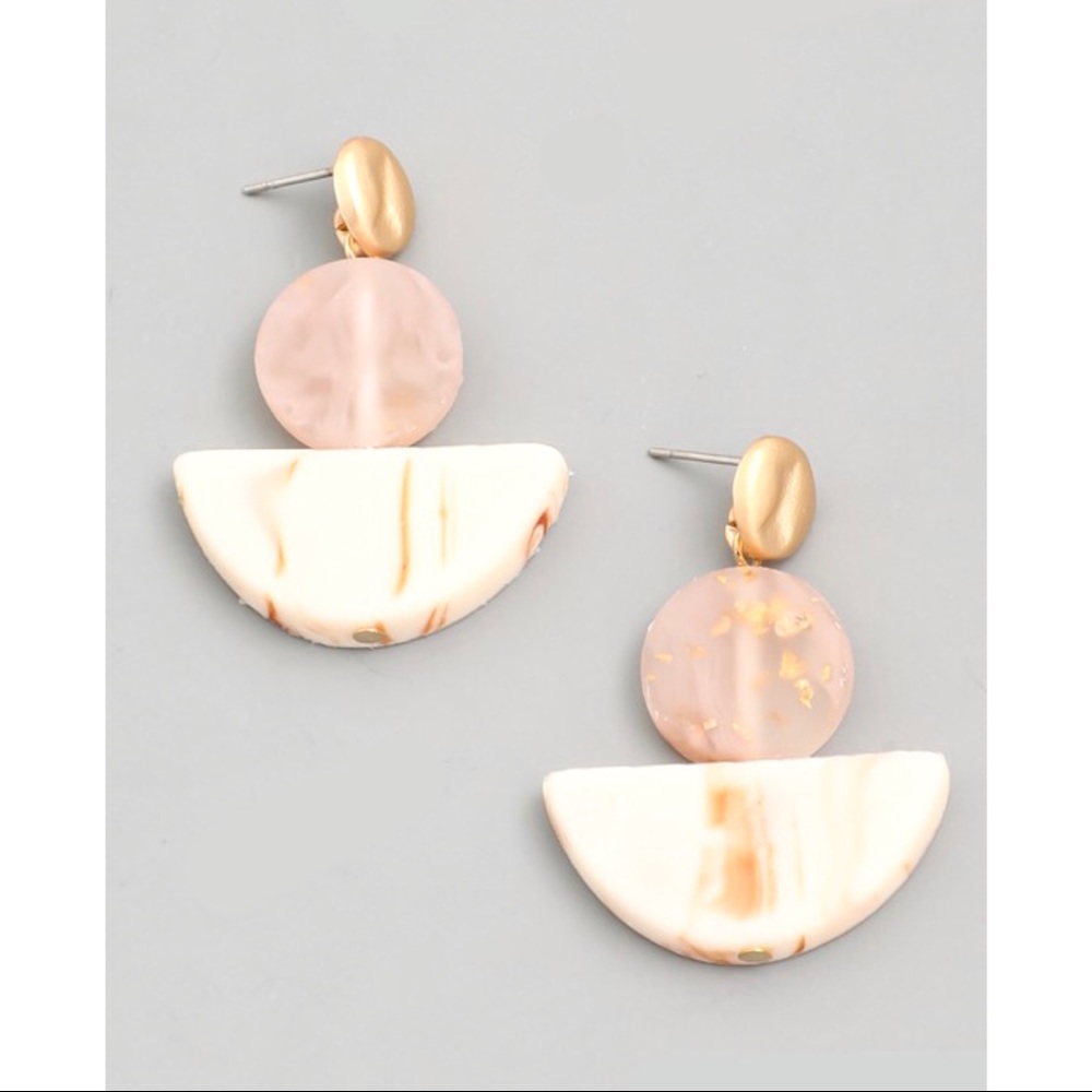 Resin a Geometric Fashion Earrings